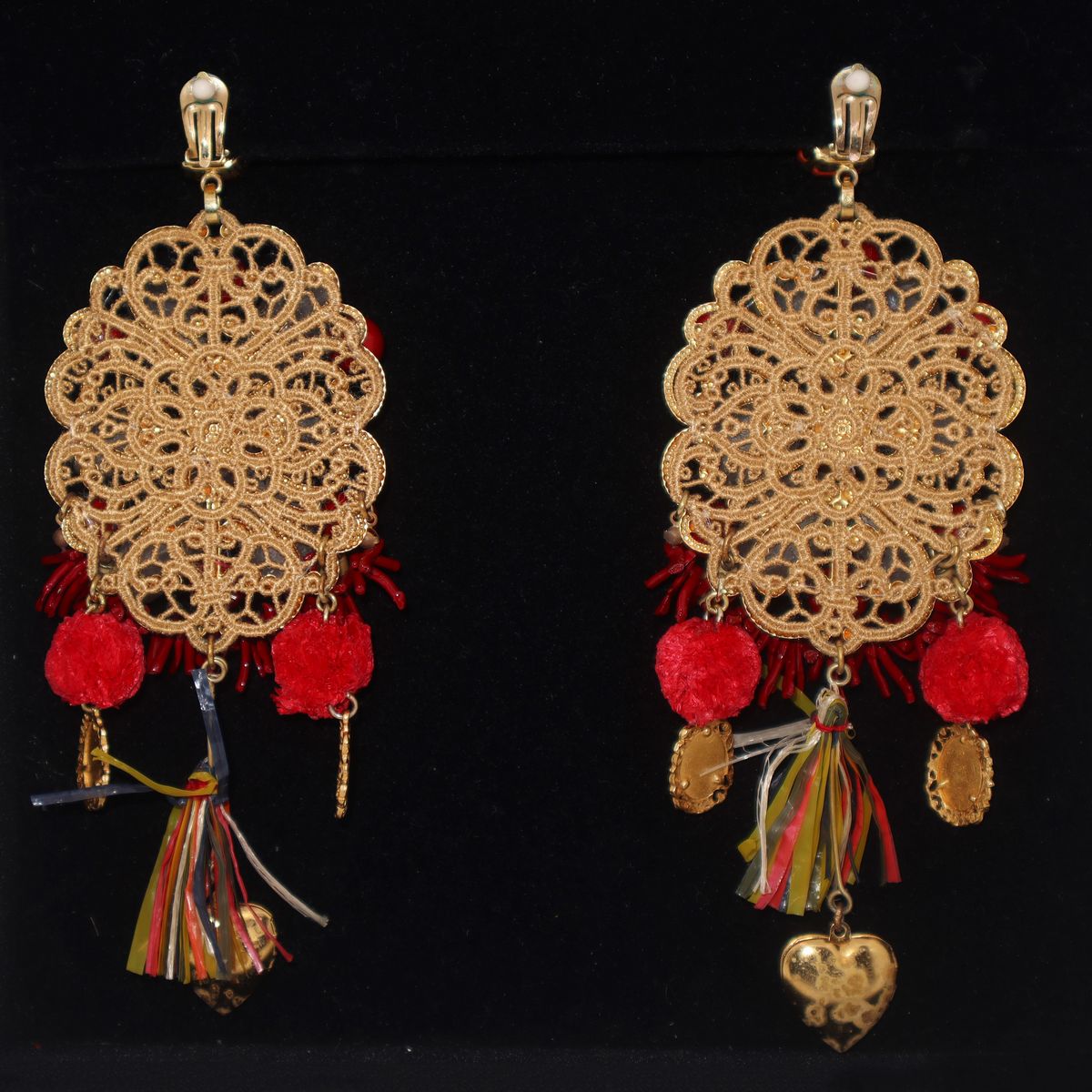 Dolce & Gabbana - Orecchini in Metallo Dorato con Pietre Dure e Pendaglio a Forma di Cuore