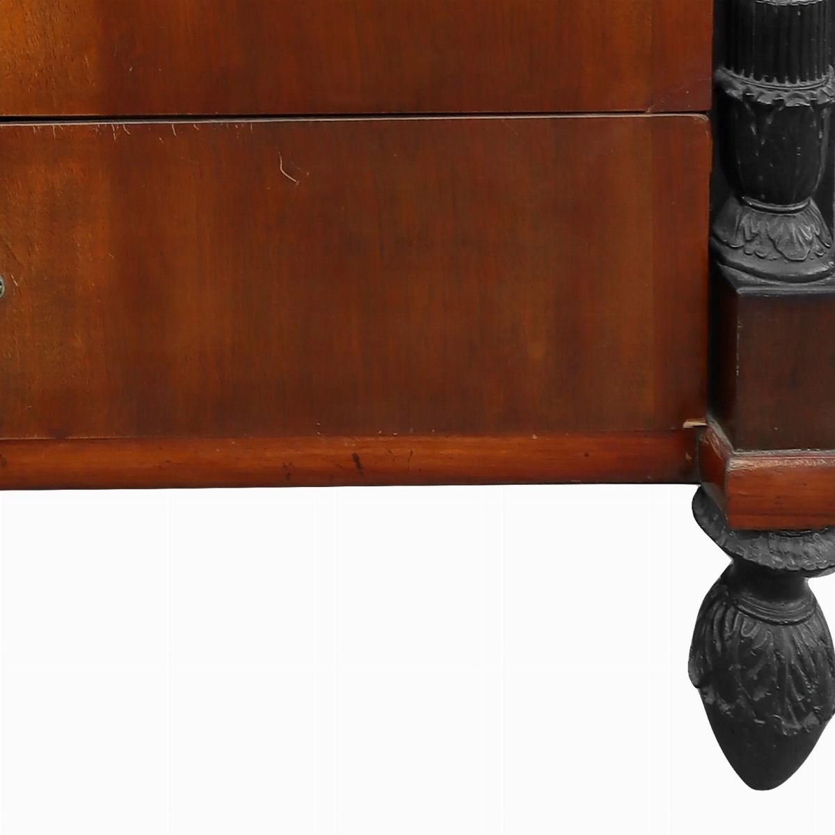 Mobilio siciliano, Chiffonier in piuma di mogano (periodo Impero, inizi XIX secolo)