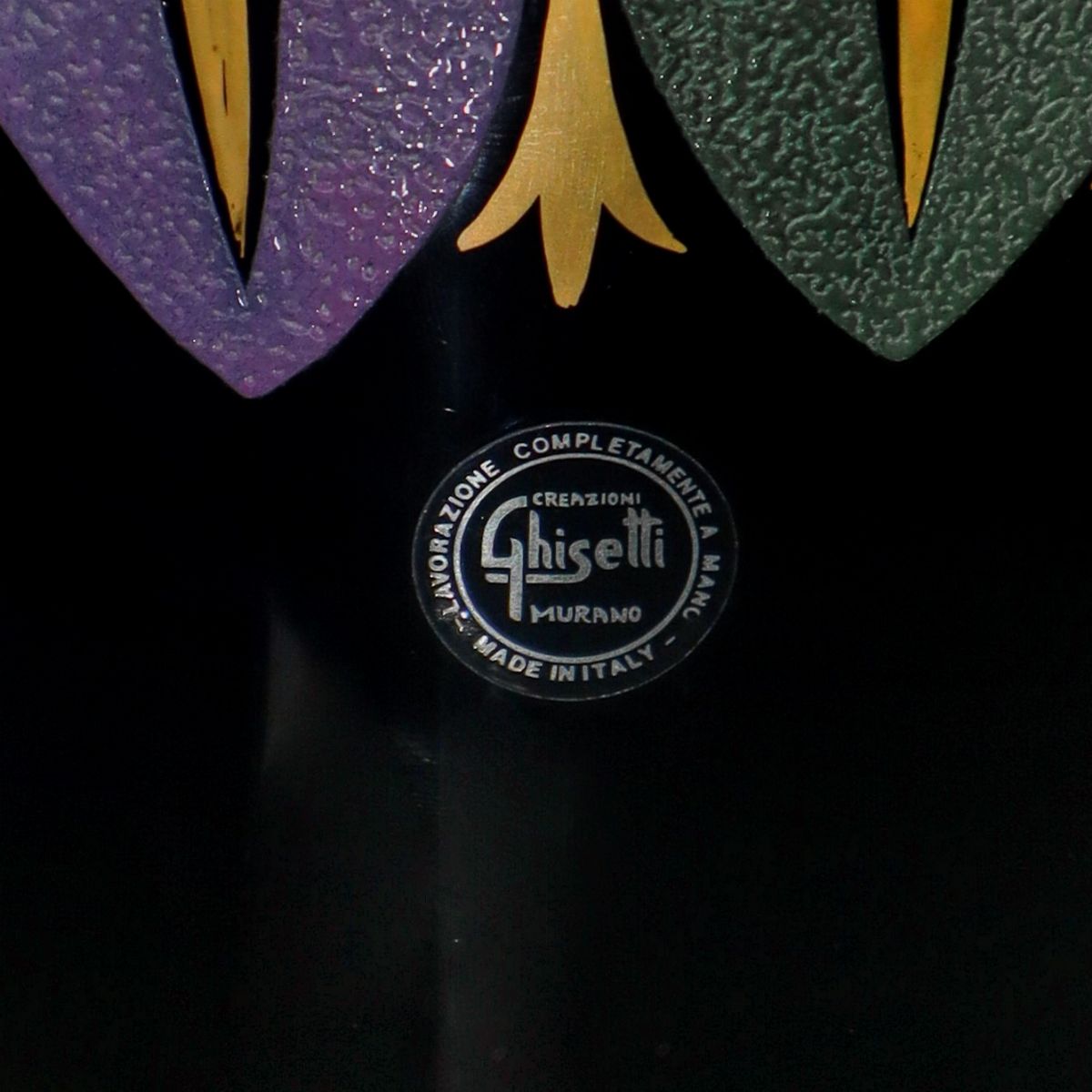 Vaso in vetro di Murano, decorato a mano, firmato sul fondo Ghisetti