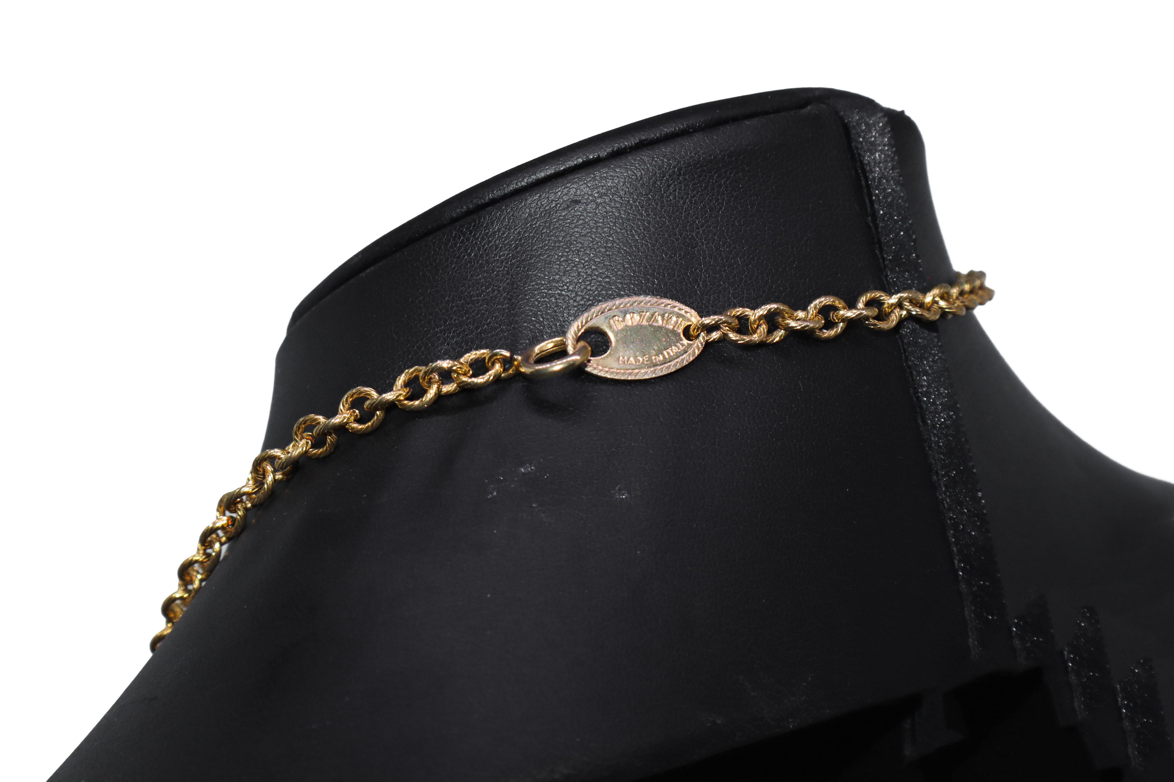 Collana con catena dorata e filigranata