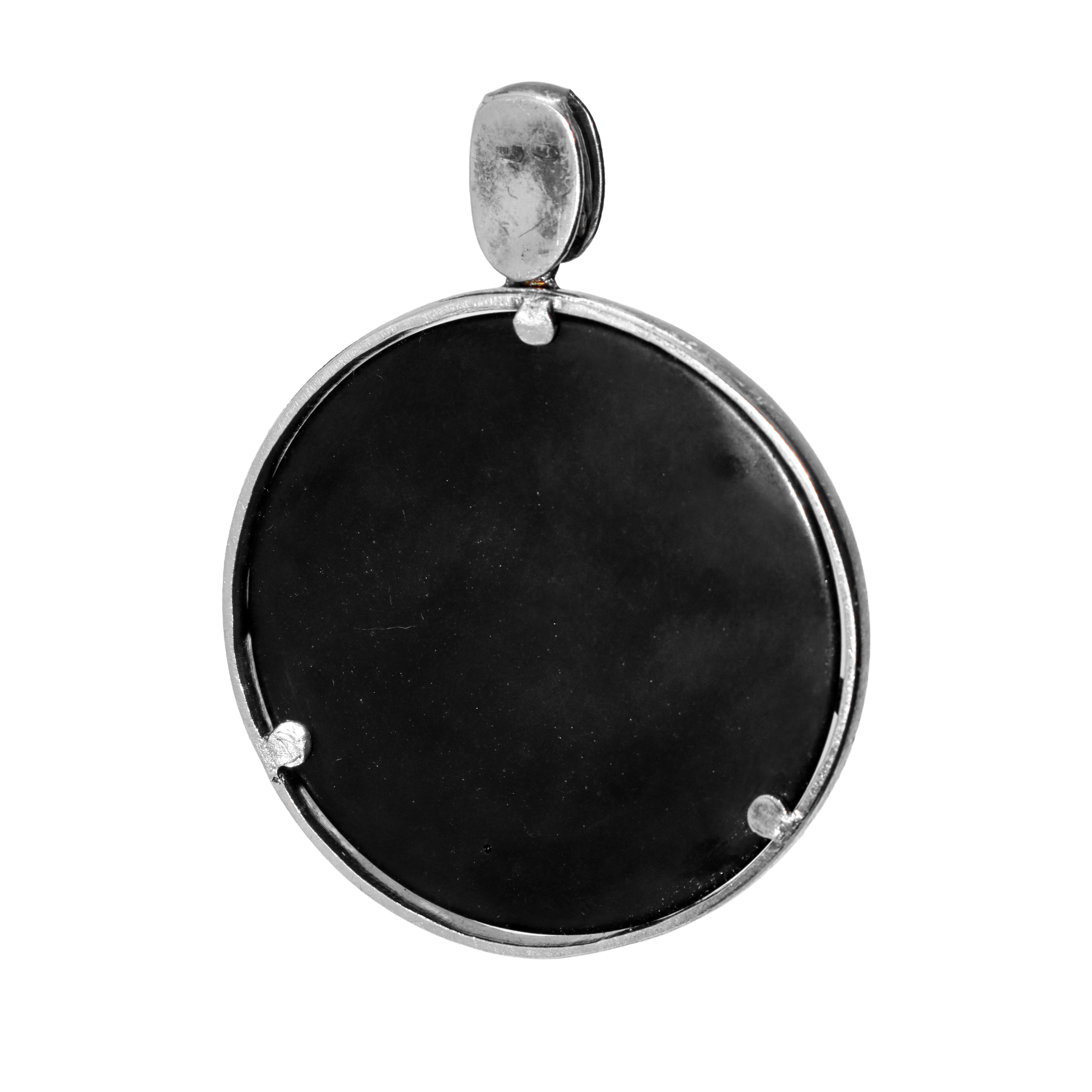 Ciondolo in argento 925 e pietra nera