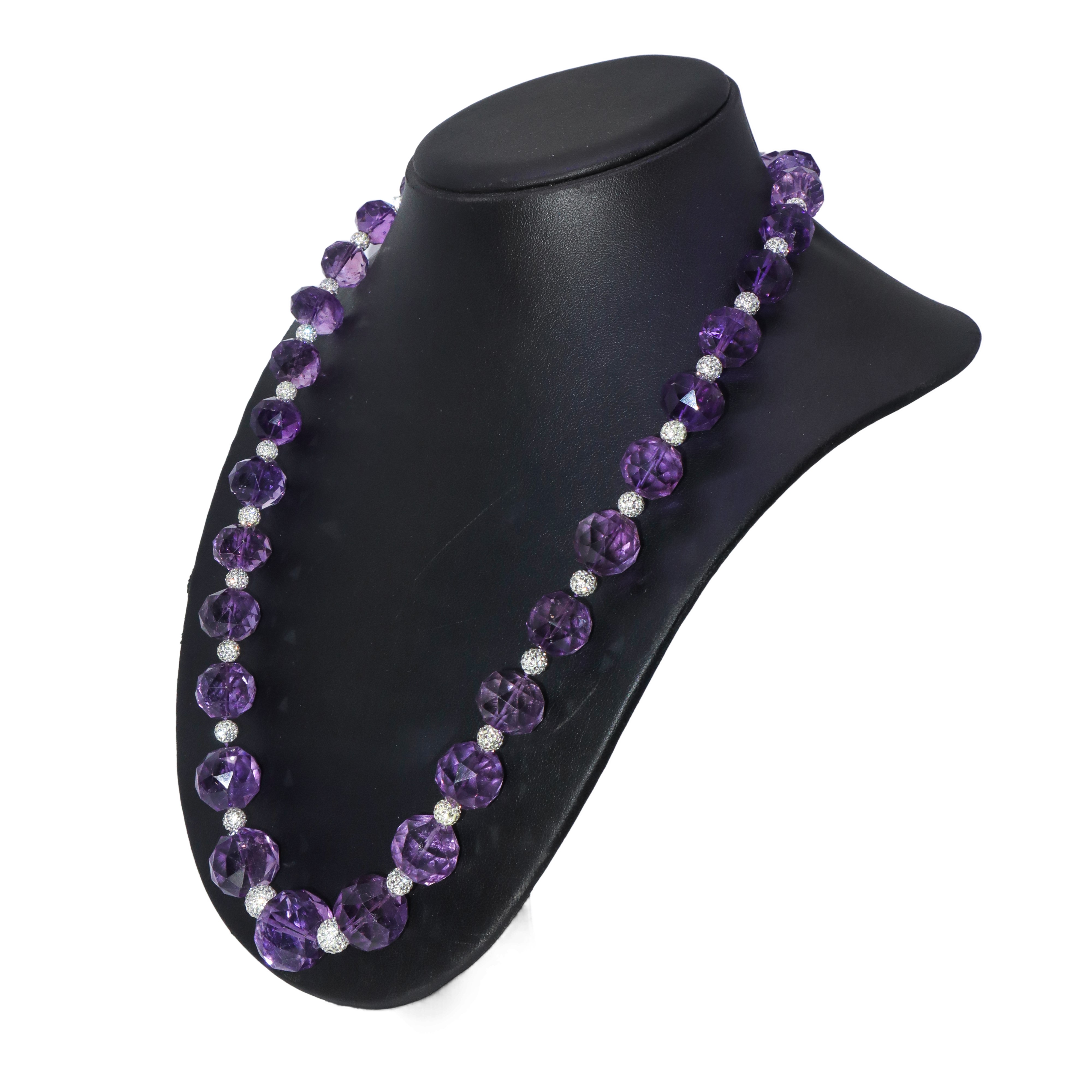 Collana con pietre color ametista e strass