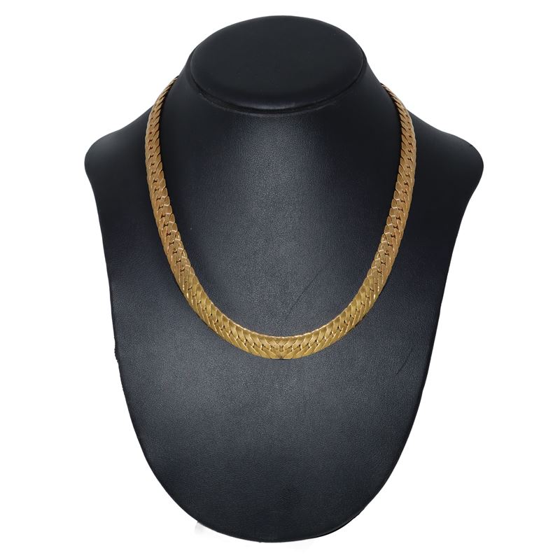 Collana in metallo dorato