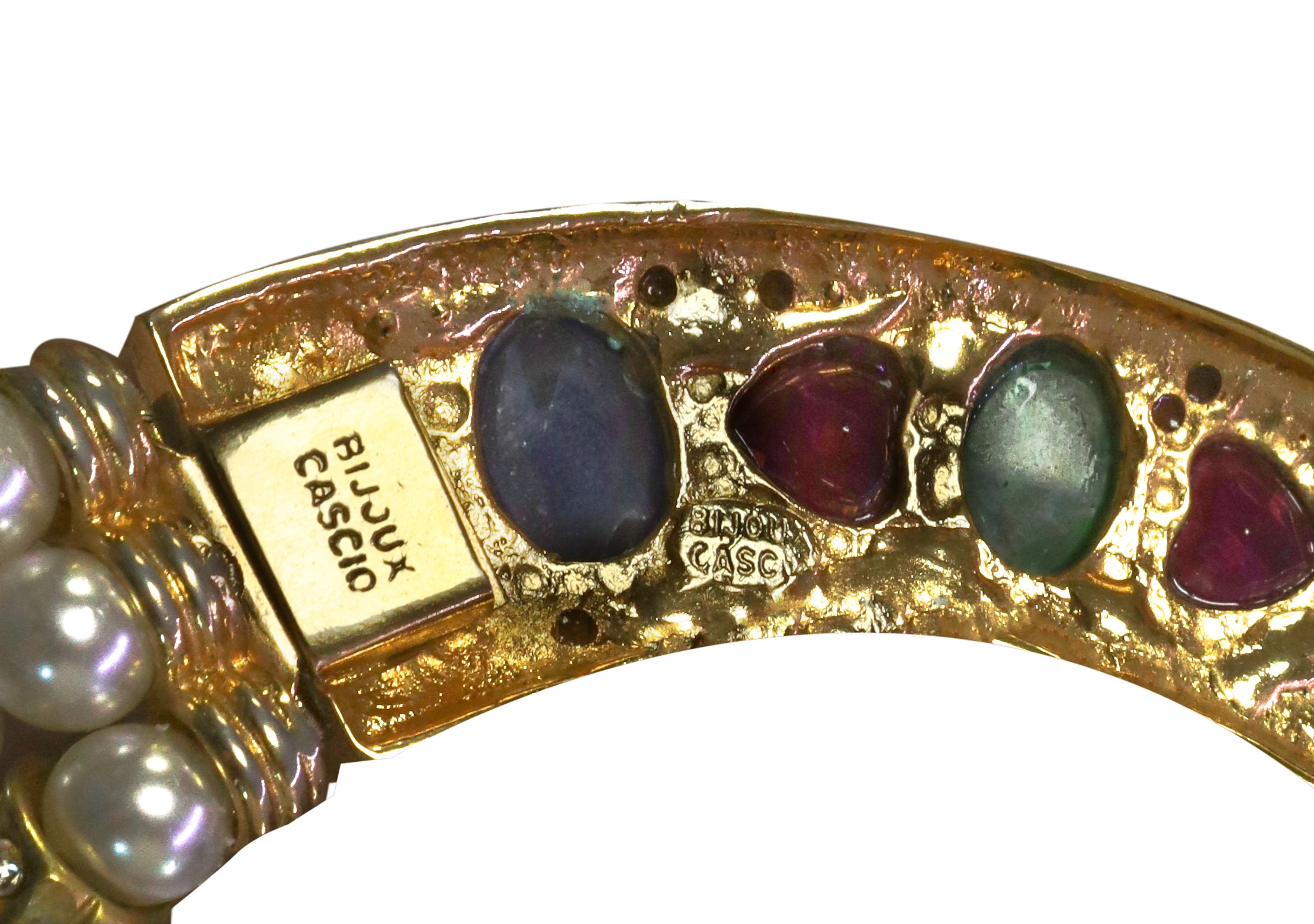 Collana con 3 fili di perle e centrale con pietre colorate e strass