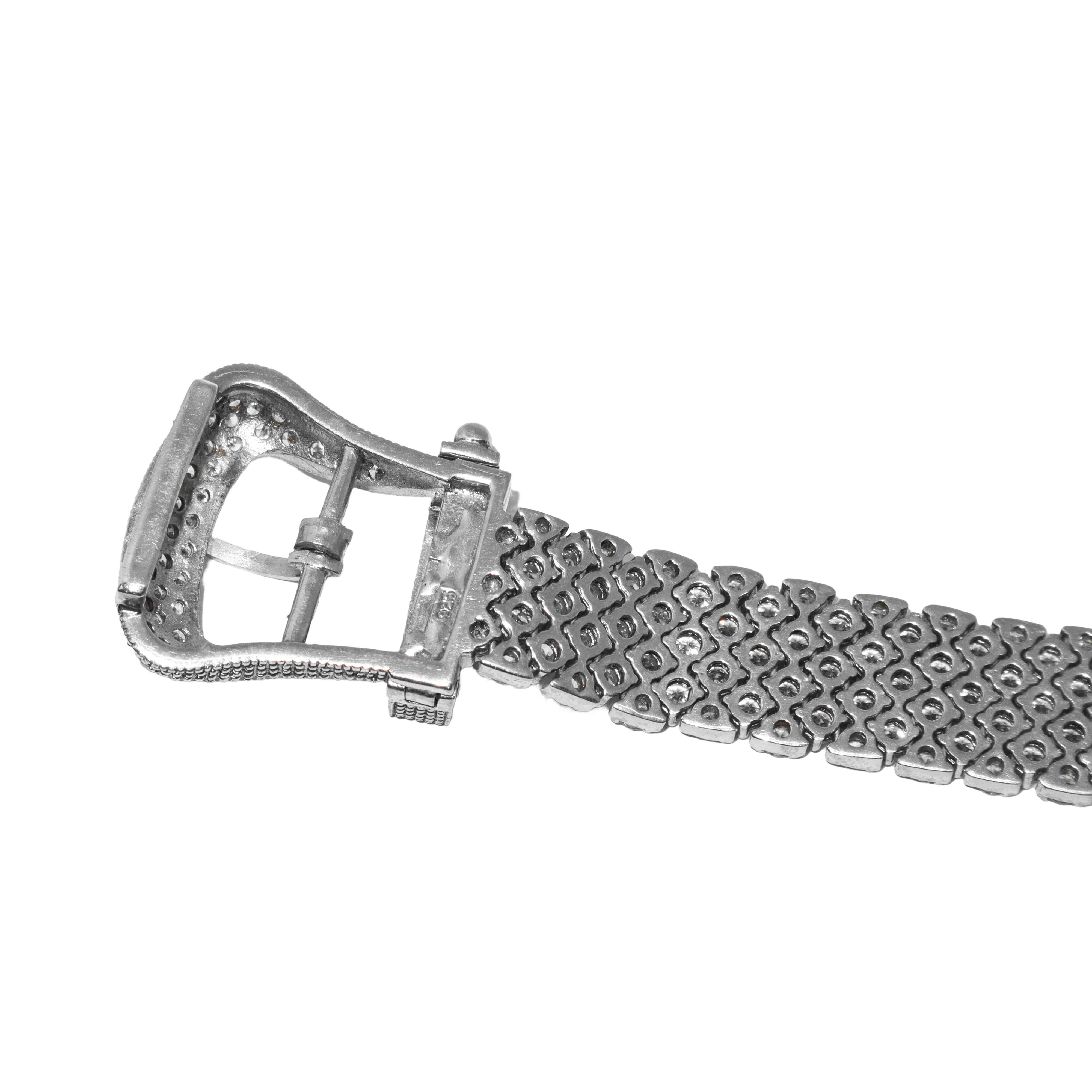 Bracciale in argento 925 con strass e chiusura a cintura. Piccole mancanze