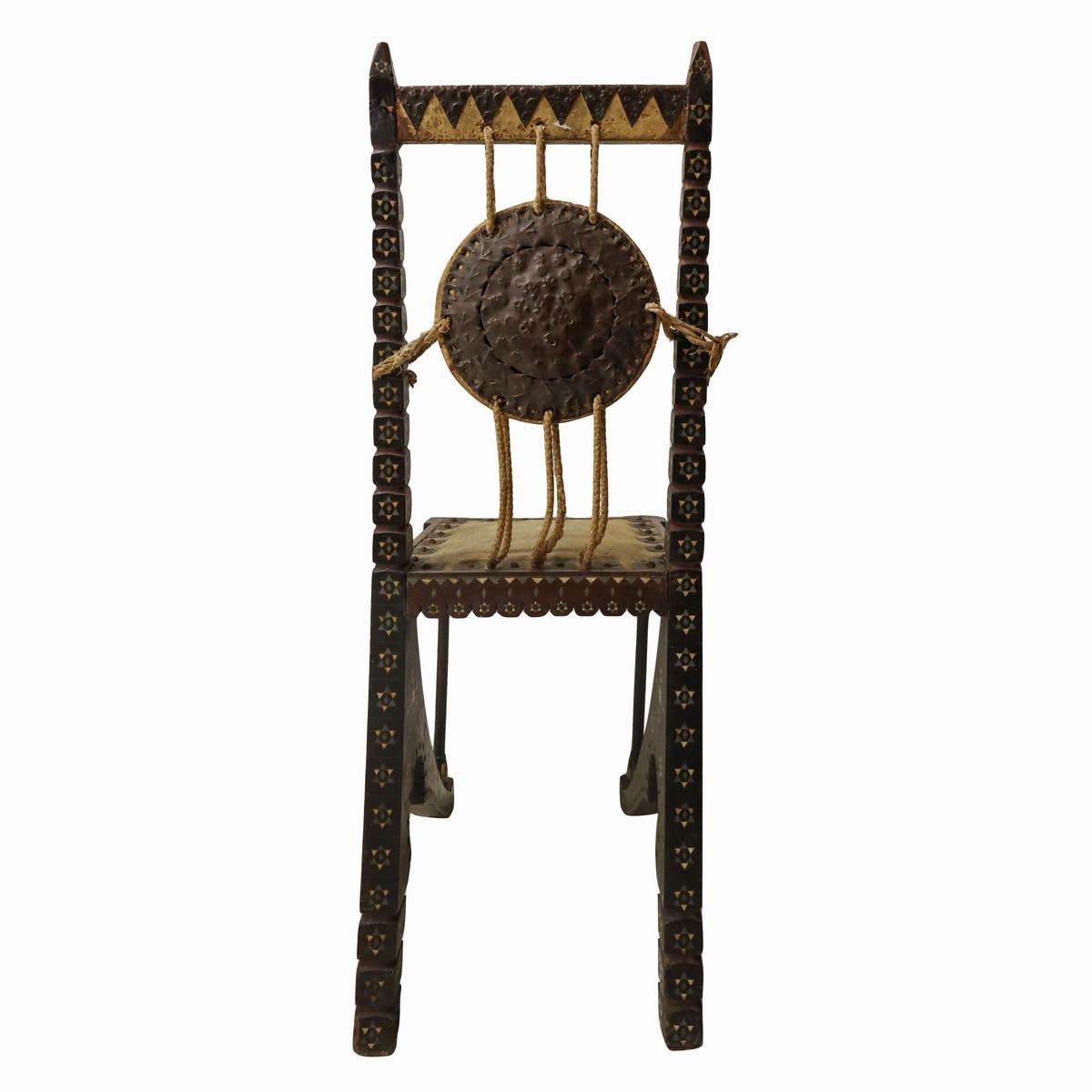 Carlo Bugatti - Rarissima Coppia di Sedie, in Legno di Noce Tinto Ebano, Lavorato e Tornito, Deco...