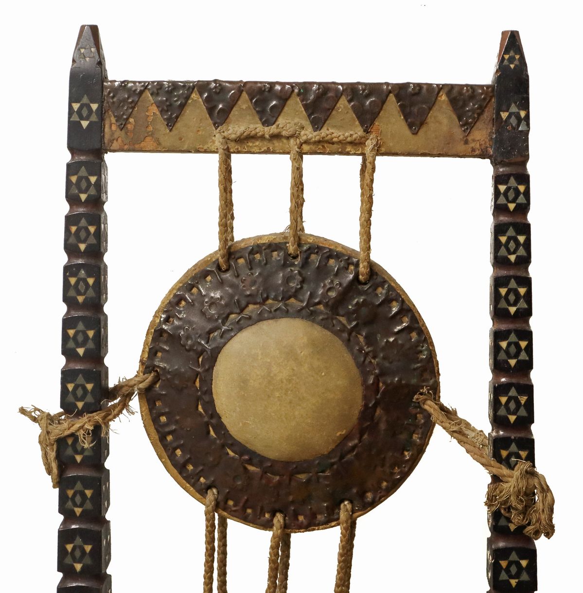 Carlo Bugatti - Rarissima Coppia di Sedie, in Legno di Noce Tinto Ebano, Lavorato e Tornito, Deco...
