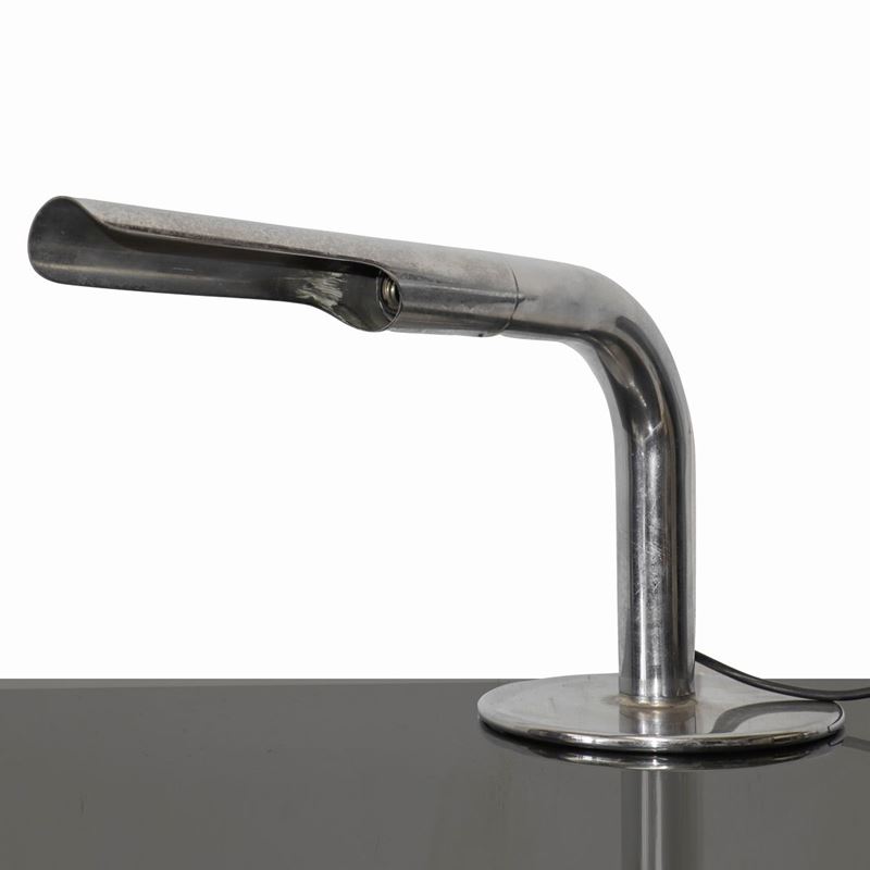 Ingo Maurer per Design M - Lampada da Tavolo Modello Gulp, in Metallo Cromato.