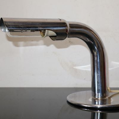 Lampada in Metallo Cromato Modello "gulp"