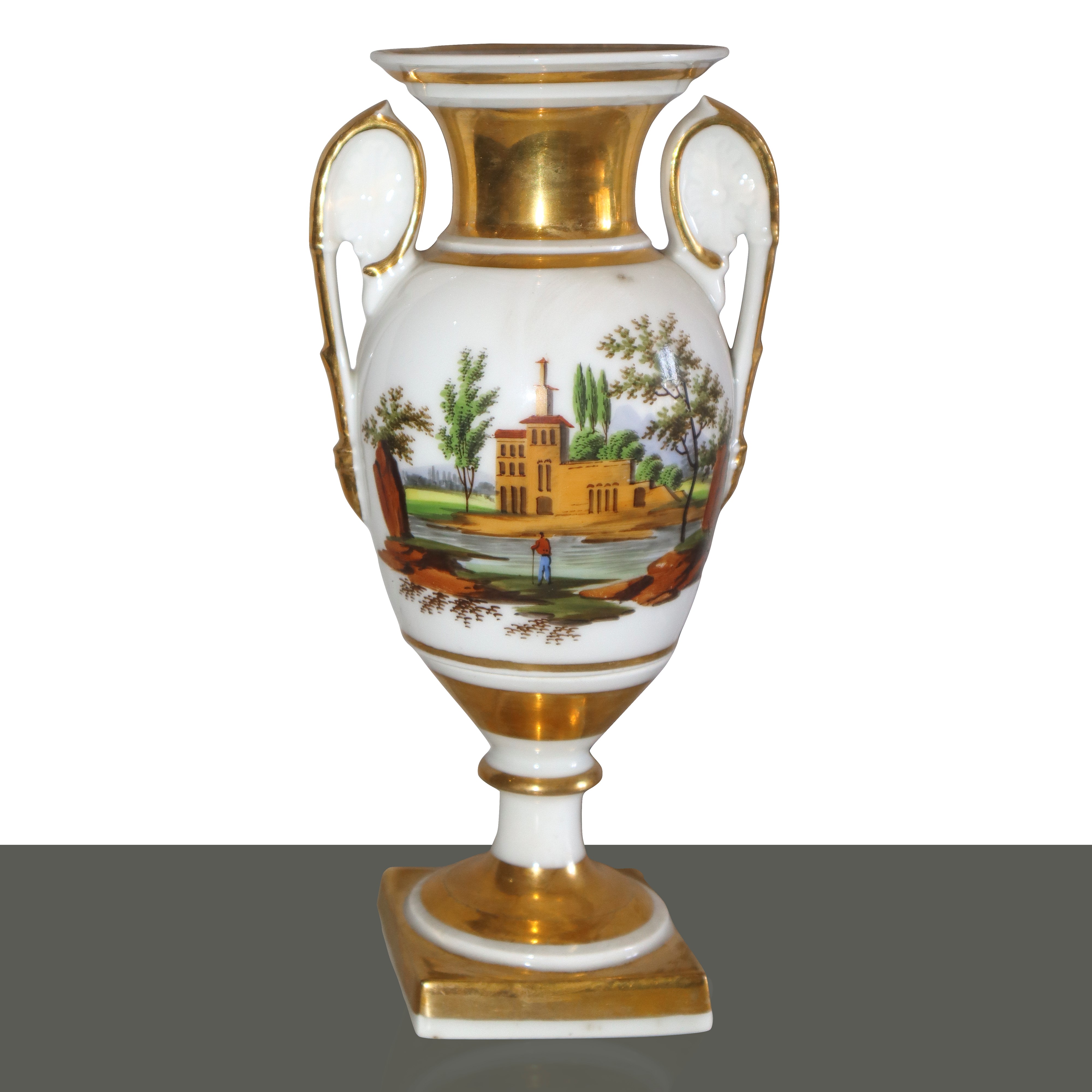 N°3 vasetti, Vecchia Francia, in porcellana bianca e dorata con decorazioni di paesaggi su ambo i...