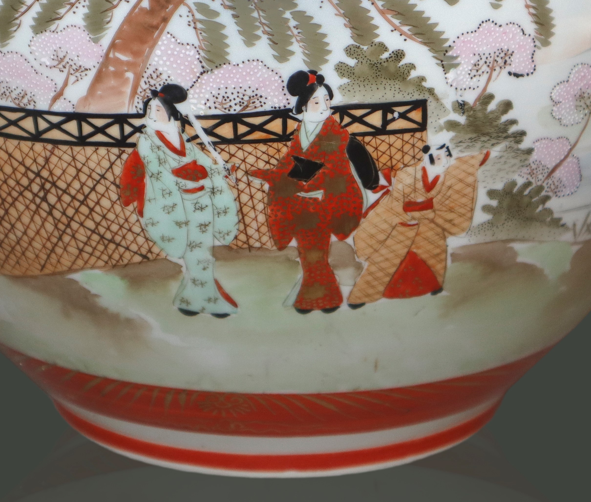 Vaso in porcellana giapponese con Geishe