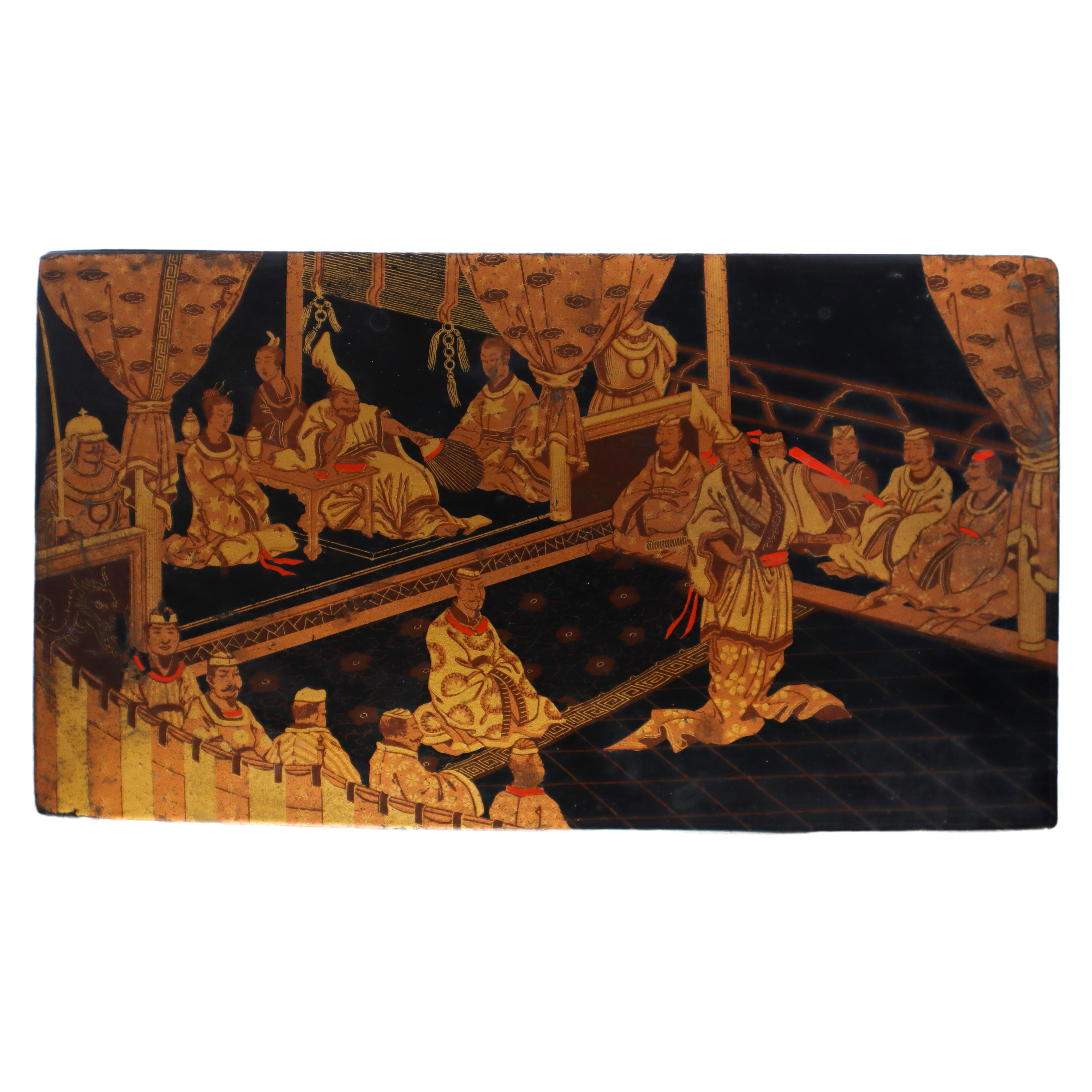 Scatola laccata e dorata con personaggi