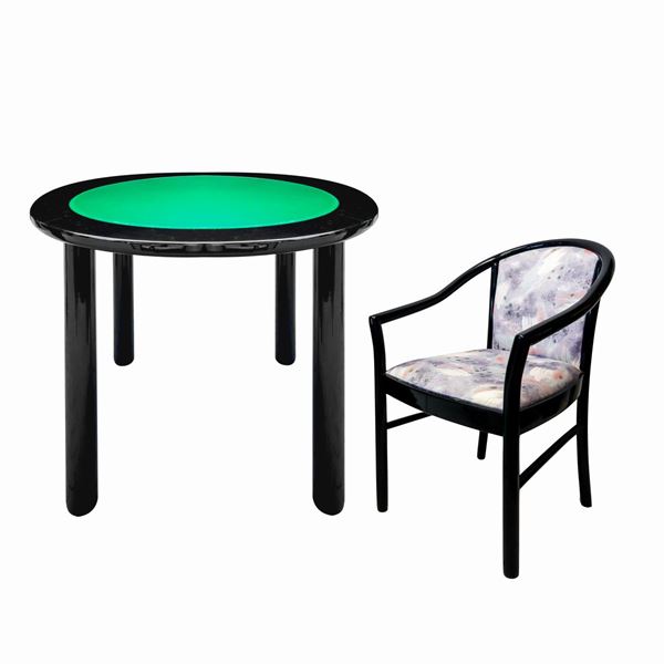 Double sided black lacquered game table with green carpet with 4 lacquered chairs with upholstery