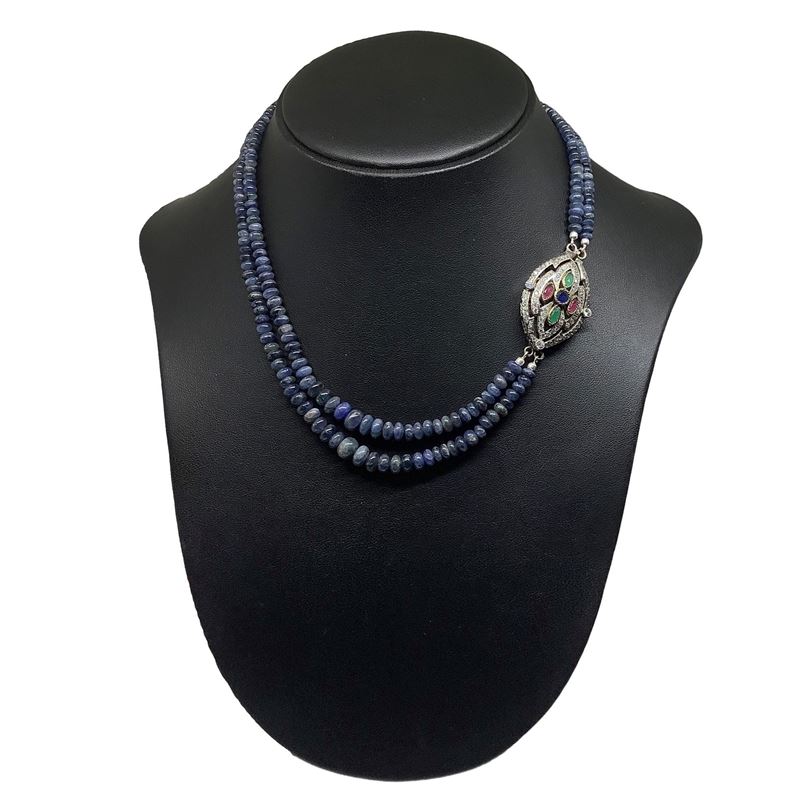 Collana in Argento con Rubini e Chiusura in Argento e Rubini.