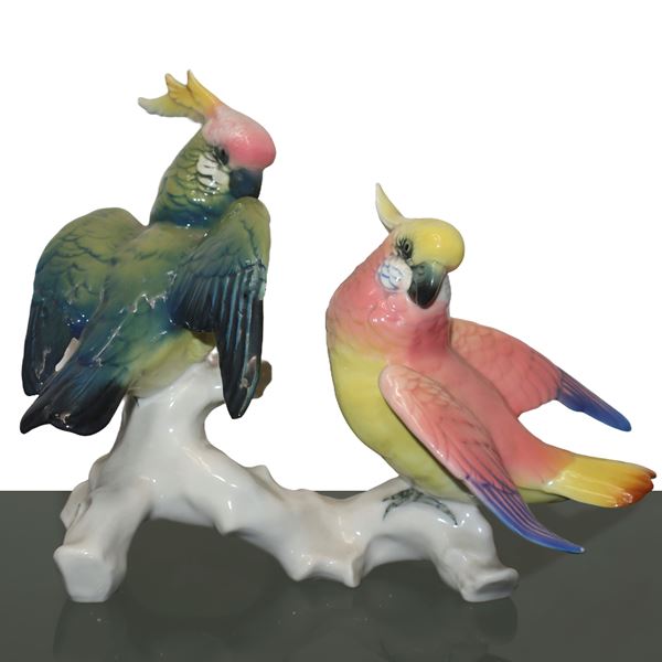 Porzellanfabrik Karl Ens - Pair of cockatoo parrots on Mont Blanc in polychrome porcelain