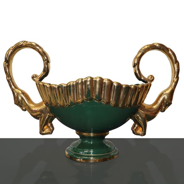 Two-handled centerpiece