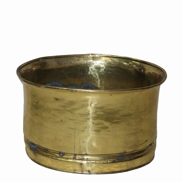 Cachepot ovale in ottone dorato