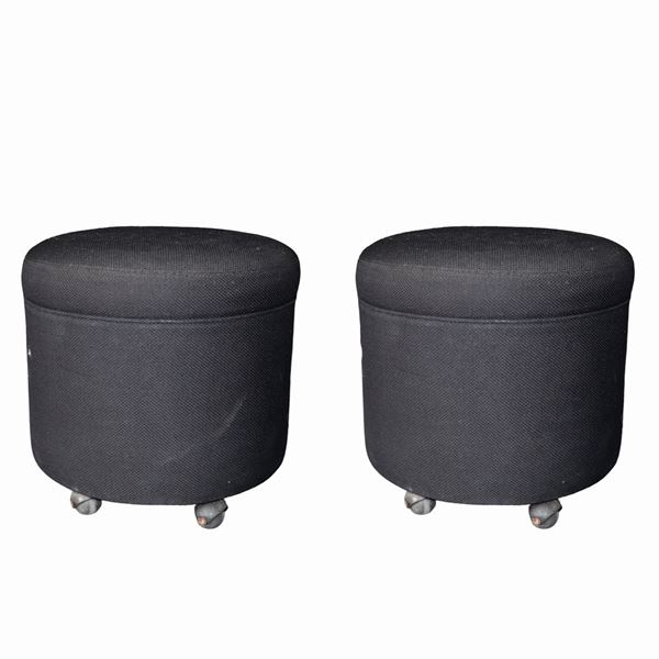 N.2 Pouf with wheels