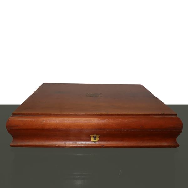 Goldsmiths &amp; Silversmiths Co Ltd - Fruit service with silver cutlery and mother-of-pearl handle, in oak box
