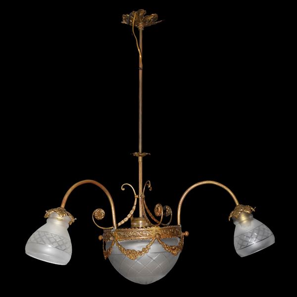 Three-armed chandelier with central glass cup
