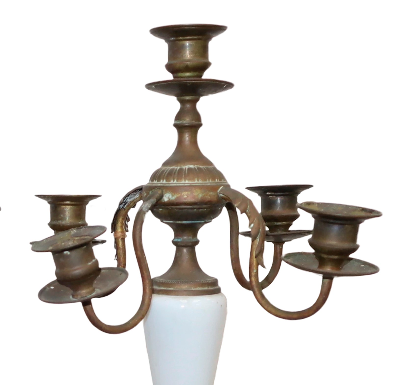 Coppia di Candelieri a 5 Luci in Metallo Patinato Bronzo e Fusto in Porcellana Bianca