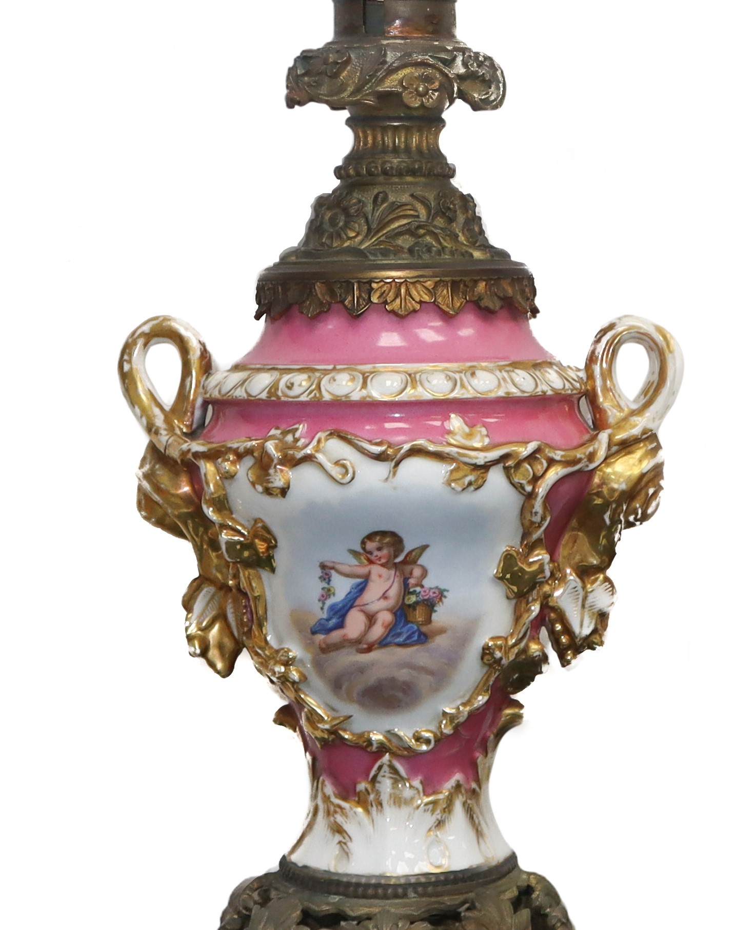 Coppia di Grandi Lumi a Petrolio in Porcellana Rosa di Sevres con Riserve Fronte Retro con Putti ...