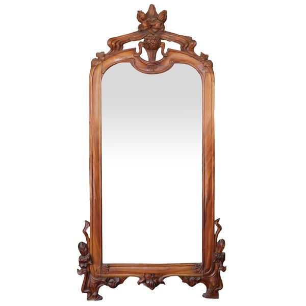 Mirror in Liberty walnut wood