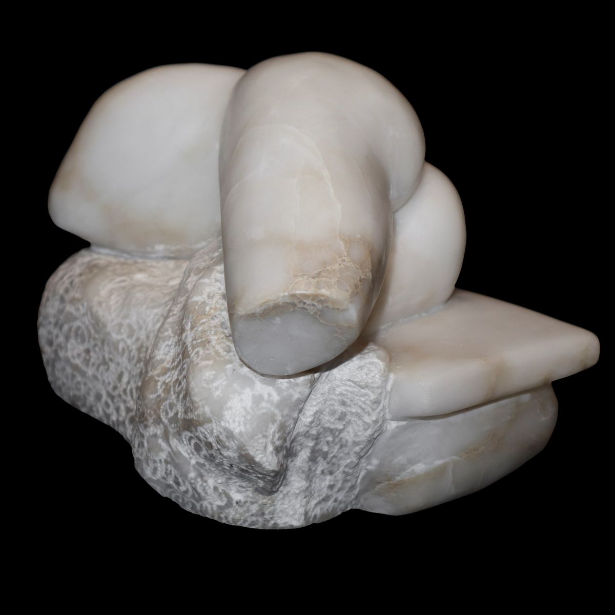 Nudo di uomo disteso su capitello, unico blocco