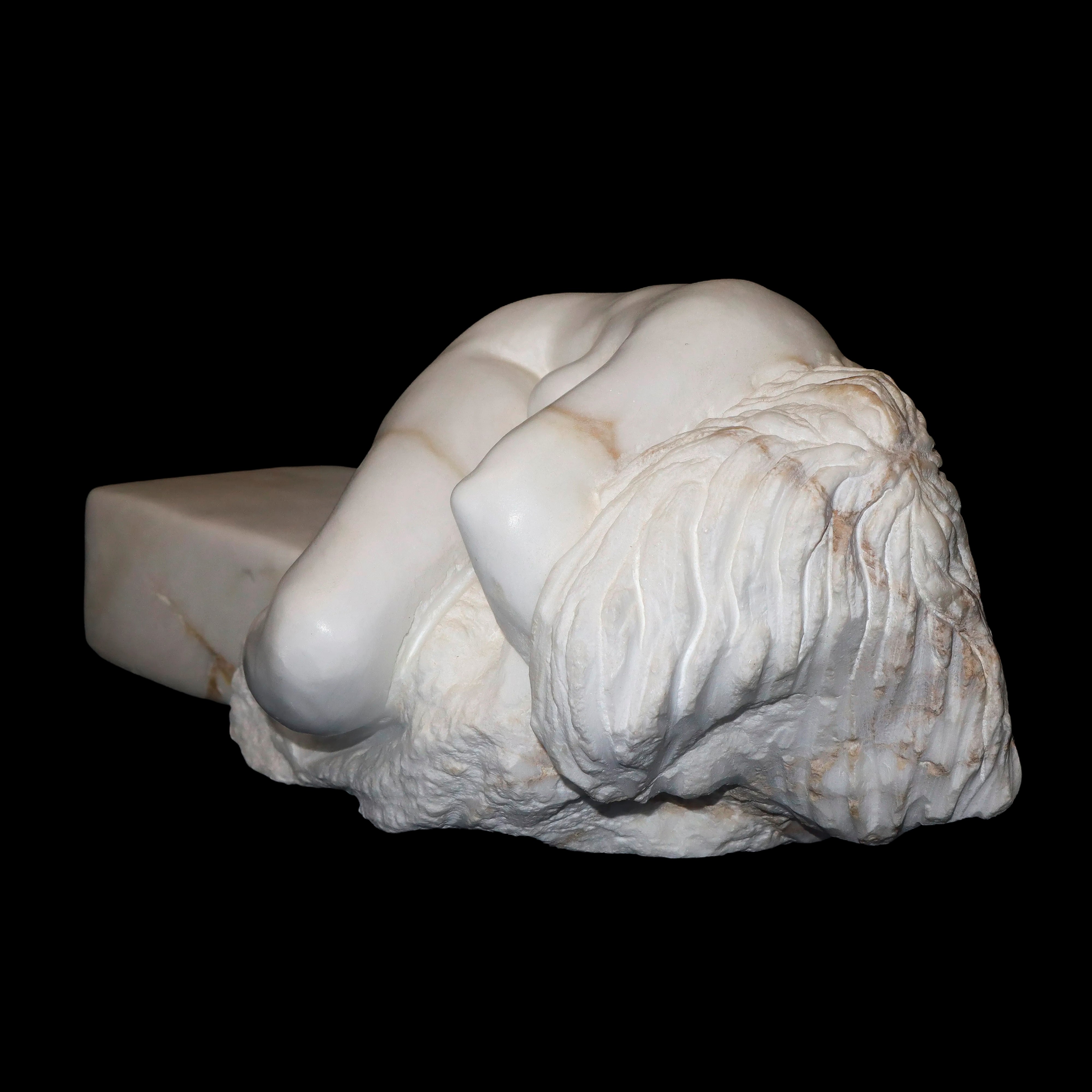 Nudo di donna di schiena, su base in marmo