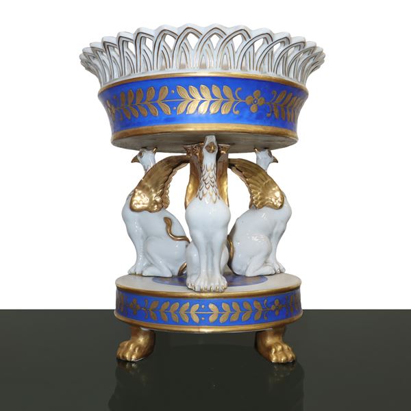 Napoleon III porcelain cake stand