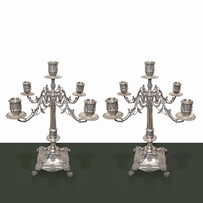 Coppia di Candelabri a 5 Luci in Argento