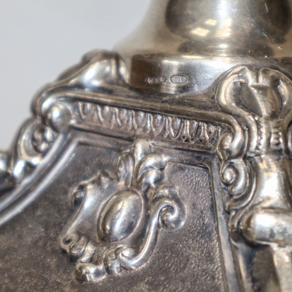 Coppia di Candelabri a 5 Luci in Argento