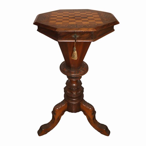 Hexagonal work table