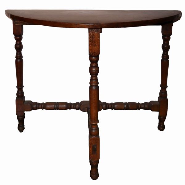 Half-moon console in walnut wood