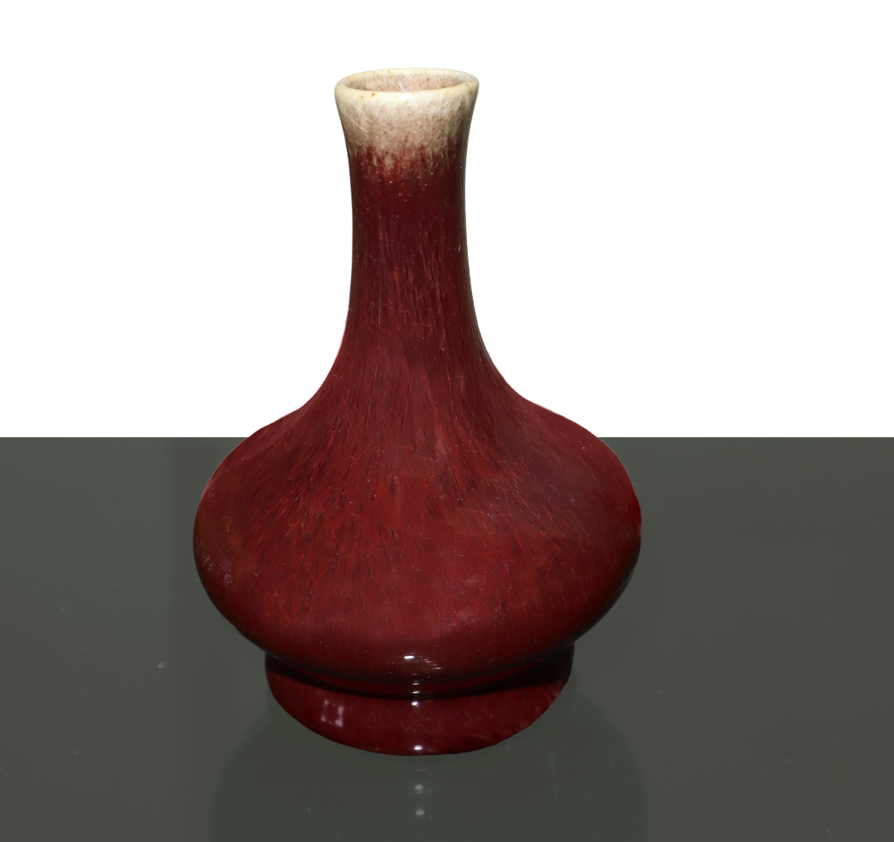 Vaso e Sciacquapennelli in Porcellana Monocroma “sang De Beouf ”