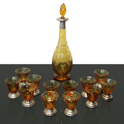 Servizio da Liquore in Vetro nei Toni del Pagliesco ed Argento 800