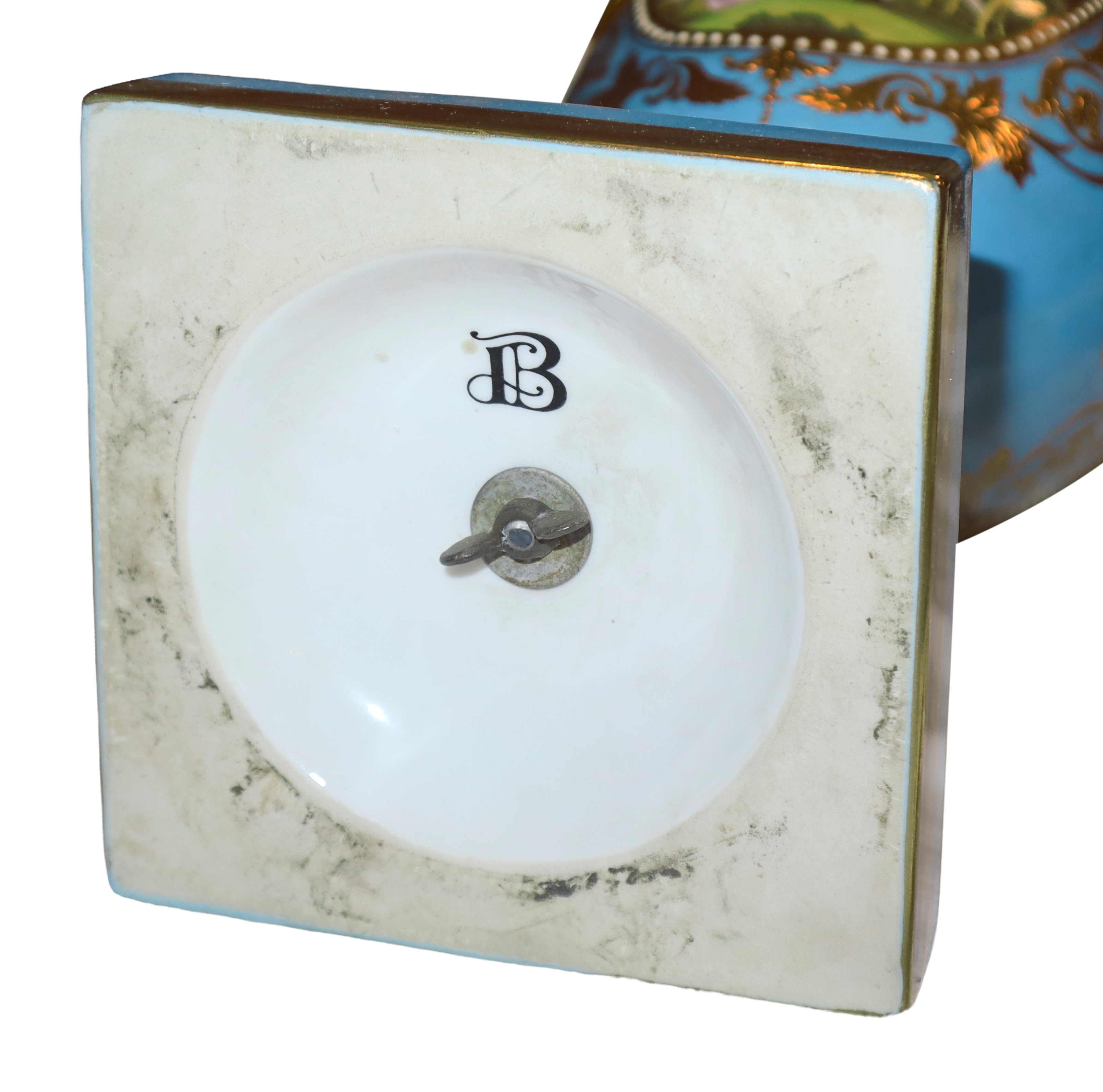 Vaso in Porcellana a Poutiche con Manici , nello Stile Azzurro di Sevres