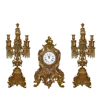 Trittico Barocco Composto da Orologio da Tavolo e Due Candelabri a 8 Luci