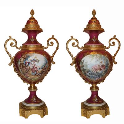 Coppia di Vasi in Porcellana a Poutiche, Colore Magenta