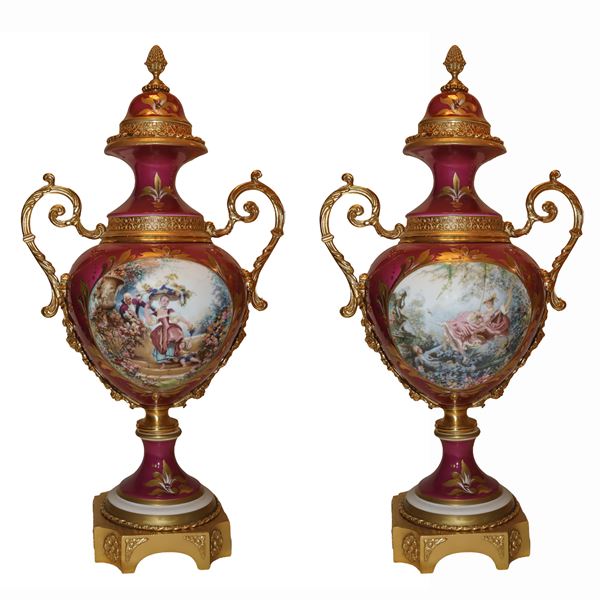 Pair of poutiche porcelain vases, magenta colour