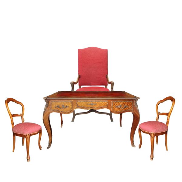 Studio composto da scrittoio Bureau Plat in legno bois de rose con poltrona e due sedie