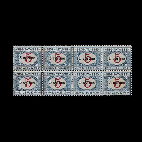 1922. 5 C. su  5 l. azzurro e carminio, segnatasse d'Italia del 1890/903 soprastampati (Sass. N. 4). Blocco orizzontale di otto.MNH.