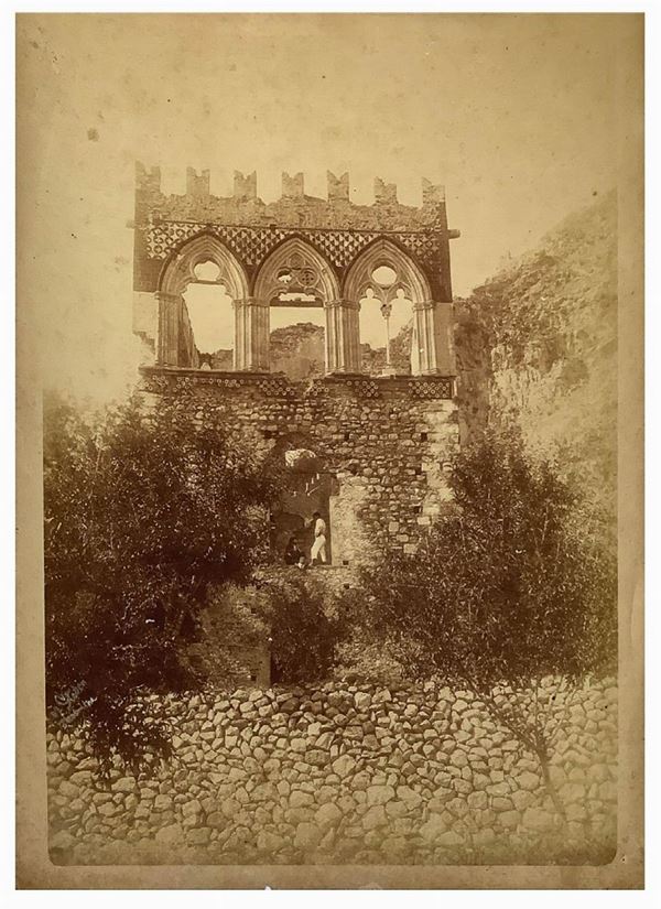 Wilhelm Von Gloeden - Three arches with merlons semi-destroyed palace of Taormina