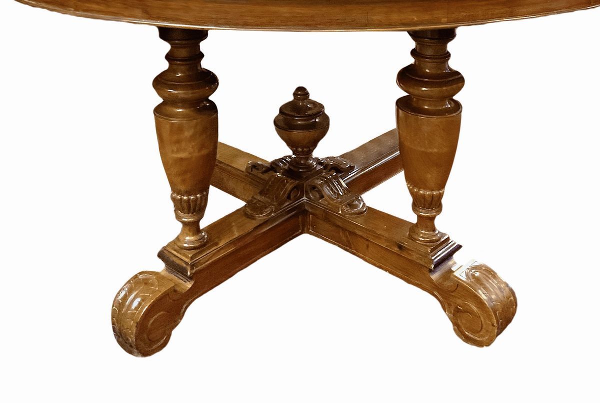 Tavolo da Pranzo in Legno di Noce Allungabile