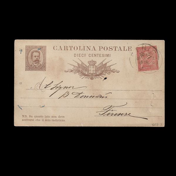 CAMPIONI SENZA VALORE, intero umbertino C5 (1879) sovraffrancato per due centesimi (T15) in tariffa campioni. Al verso è cucito un campione di stoffa. Piccoli fori di spillo, al di là di quelli naturalmente usati per la cucitura del tessuto alla cartolina. Raro insieme.