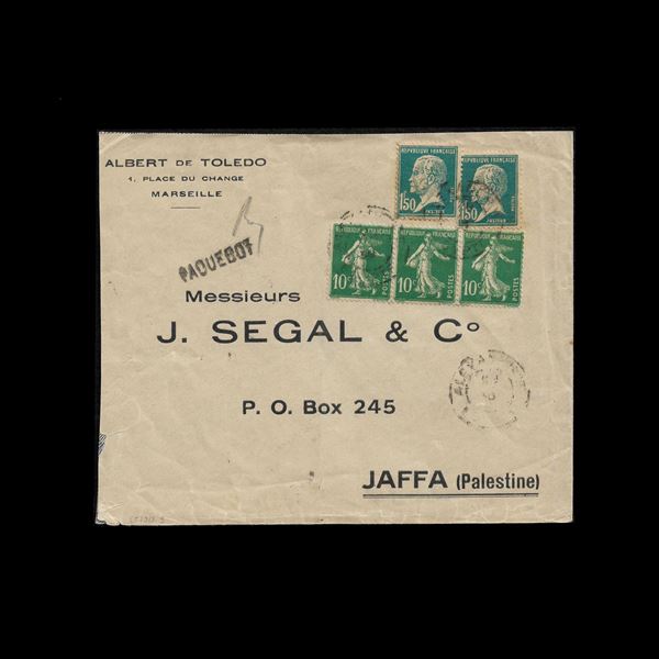 Busta viaggiata da Alessandria d'Egitto a Jaffa (Palestina) via Paquebot, affrancata con francobolli francesi a comporre la tariffa di 3,30 franchi. Rara.
