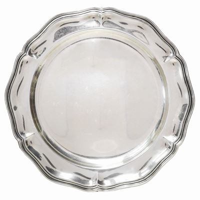 Vassoio Rotondo in Argento Smerlato