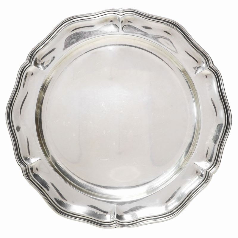 Vassoio Rotondo in Argento Smerlato