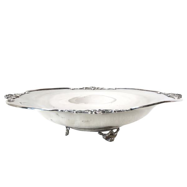 Silver tray decorated with wedding rings