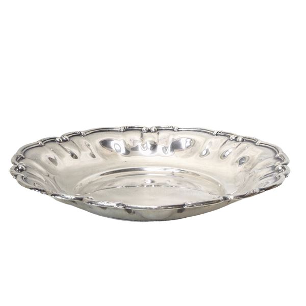 Silver sweet holder with scalloped edge diameter - Auction Silver